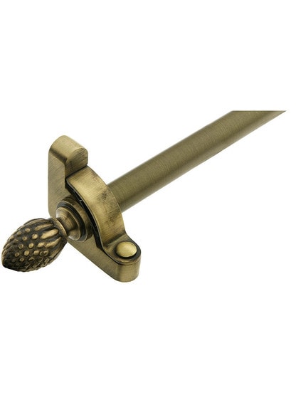 28 1/2 inch Heritage Pineapple Tip Stair Rod - 1/2 inch Diameter Brass With Standard Brackets in Antique Brass.